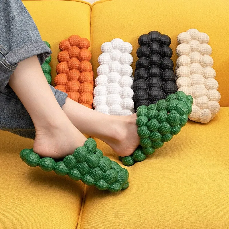 2024 Women Fashion Personality Indoor Bathroom Bubble Slides With Charms Men Lady Beach Thick Sole Massage Slippers