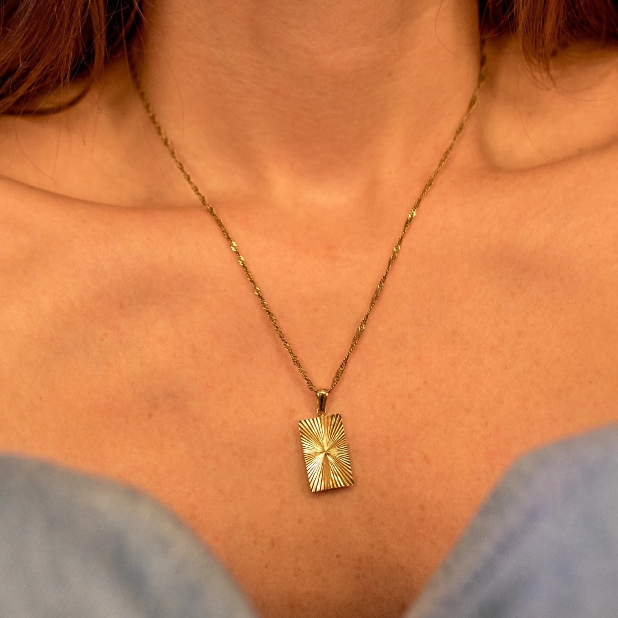 30A Necklace Gold