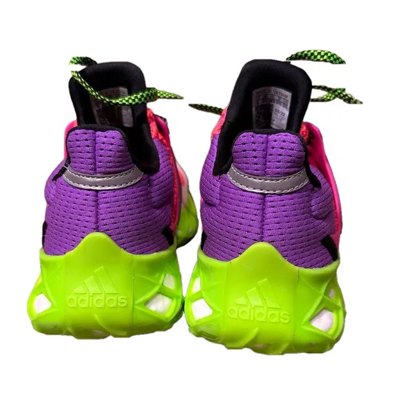 Adidas ultraboost web DNA SIZE 6Y