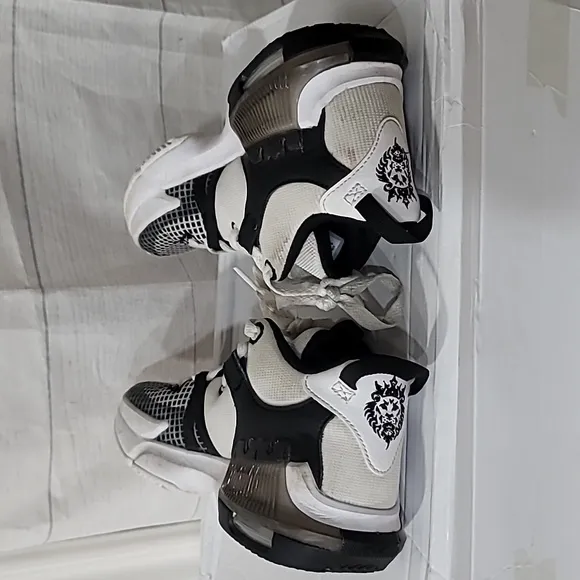 Boys Nike shoes