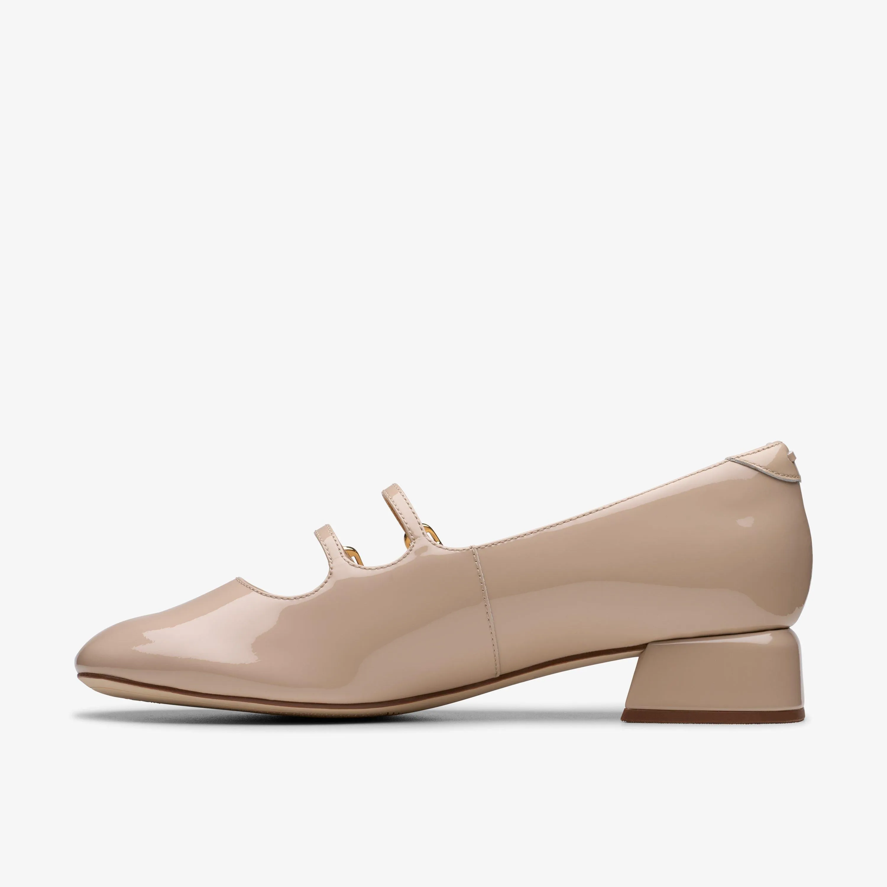 Clarks Women's Daiss30 Shine Sand Patent 26181313