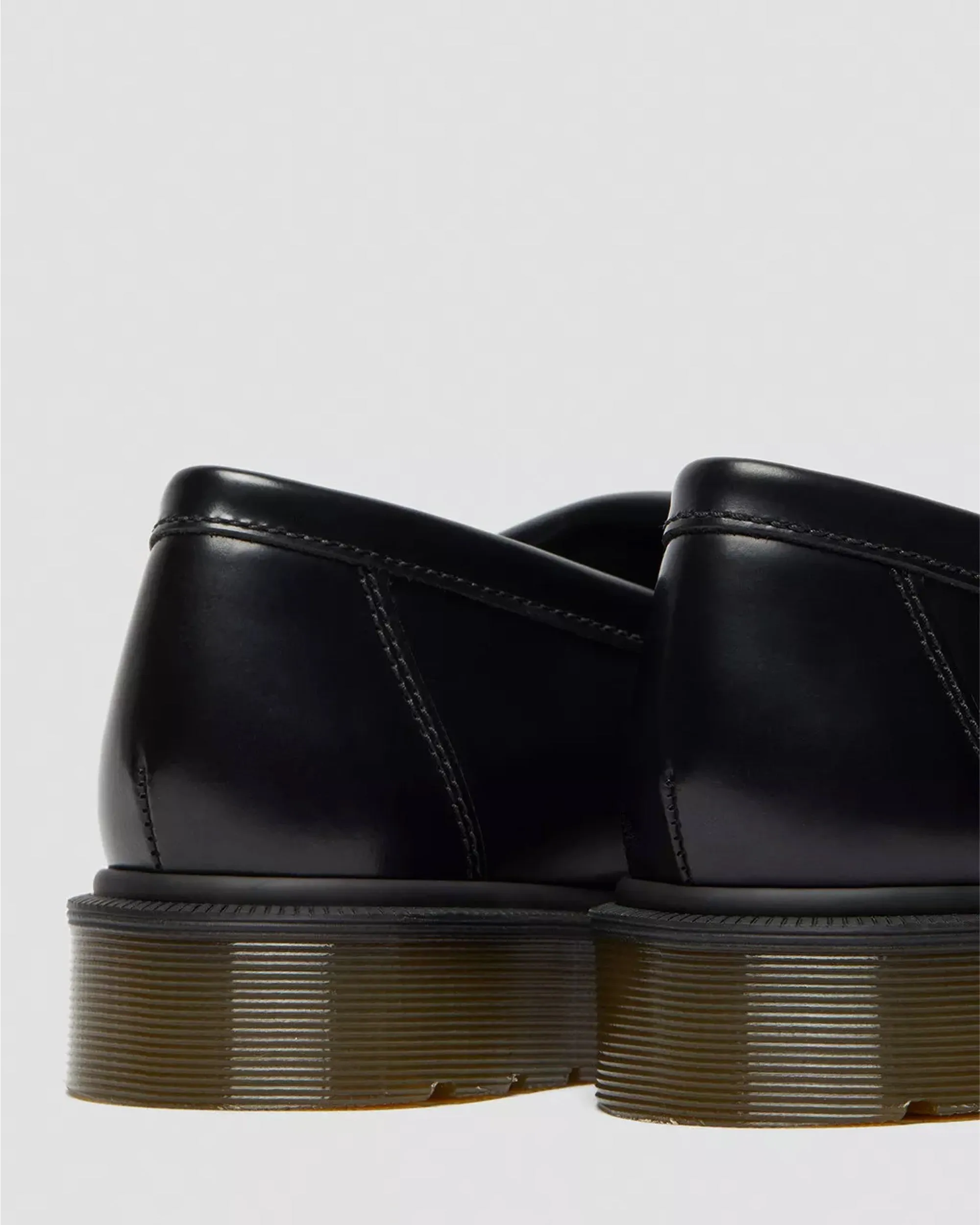 Dr. Martens Mocassino Adrian svart polerad smidig