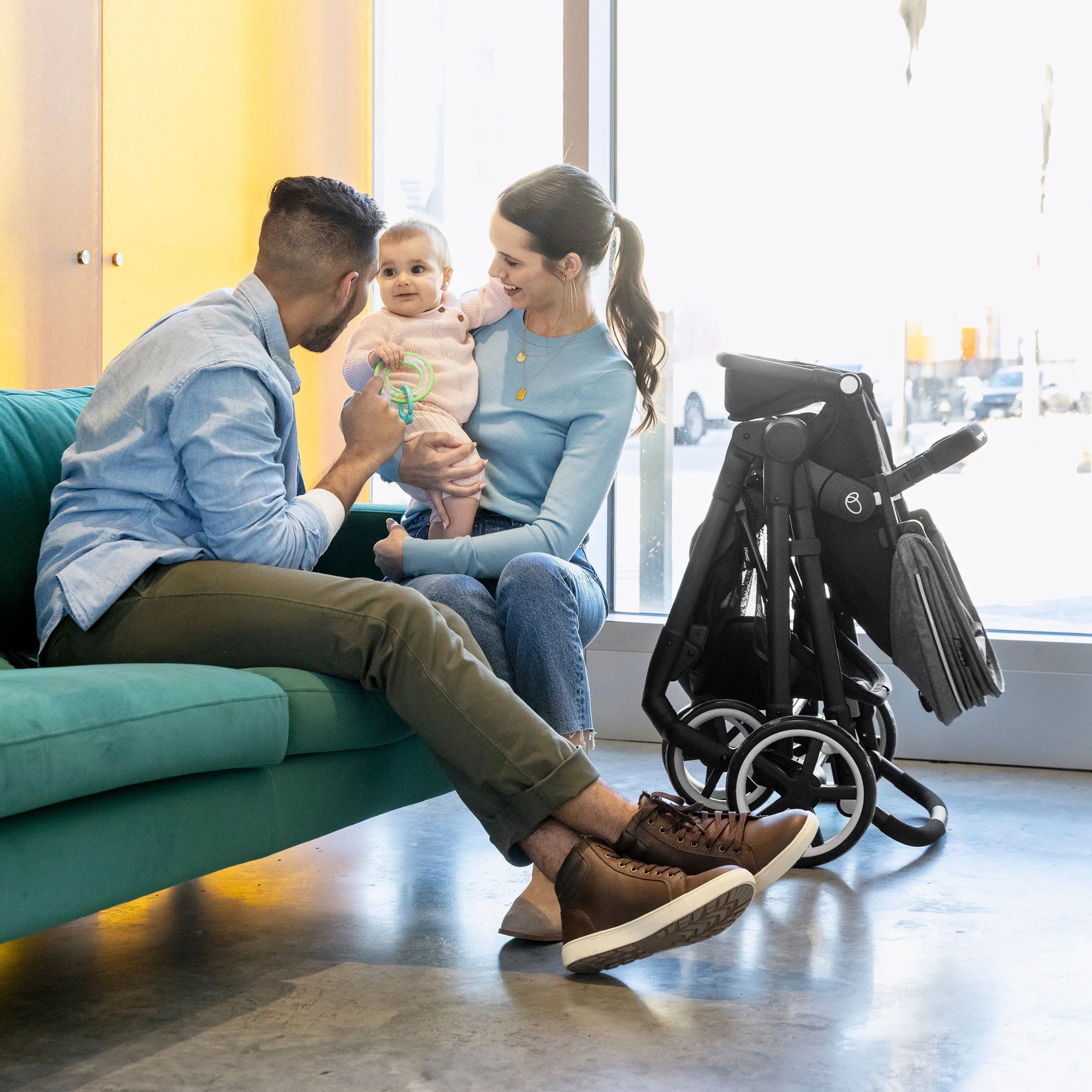 Evenflo Gold SensorSafe Pivot Xpand Travel System