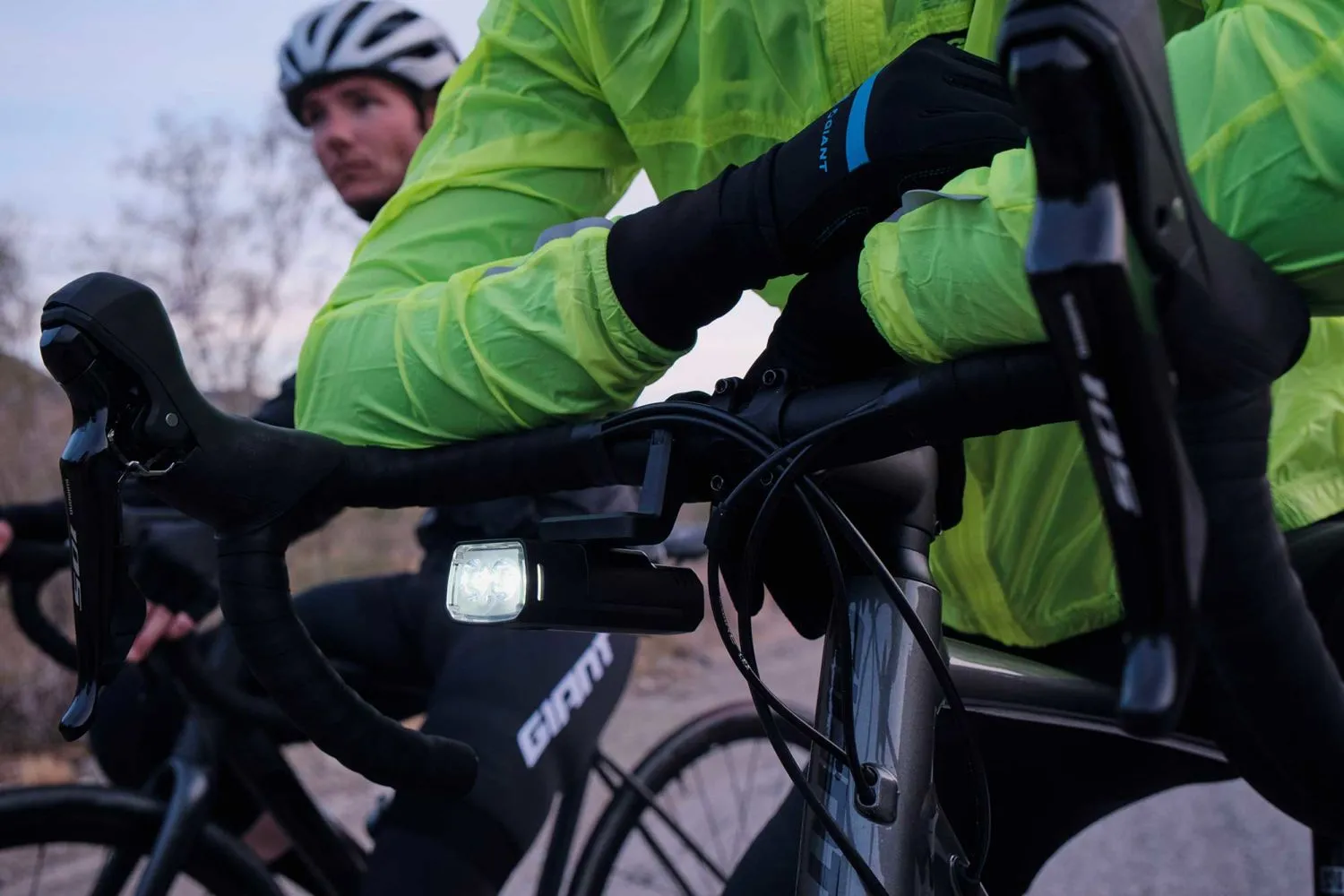 Giant Recon HL 1100 Front Bike Light