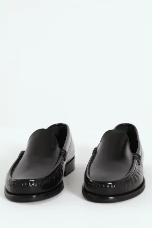 Hi Shine Plain Upper Moccasin - Black
