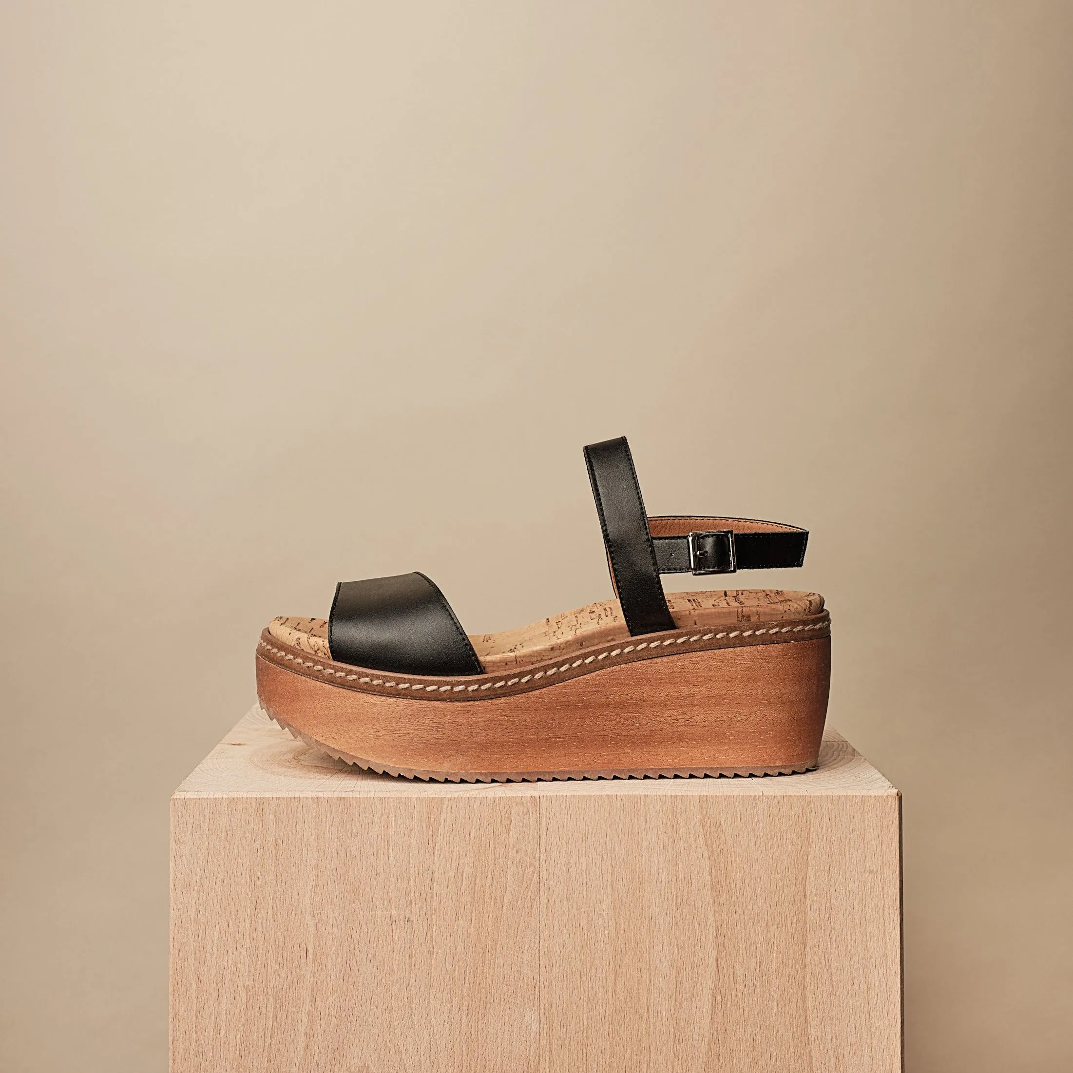 Last Chance Lila Wood Wedge Clog