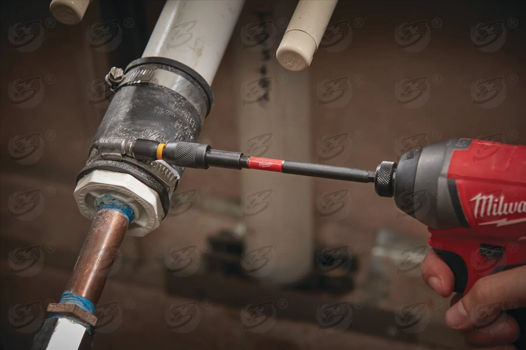MILWAUKEE 152MM LOCKING BIT HOLDER ( SHOCKWAVE IMPACT DUTY )