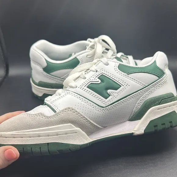 New Balance 550 Shoes