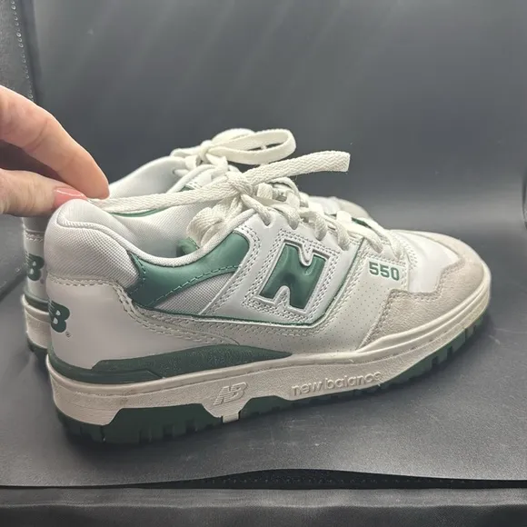 New Balance 550 Shoes