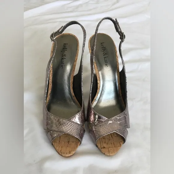 NWOT, sexy rose gold Kelly &amp; Katie 4in peep toe stiletto cork platform heels