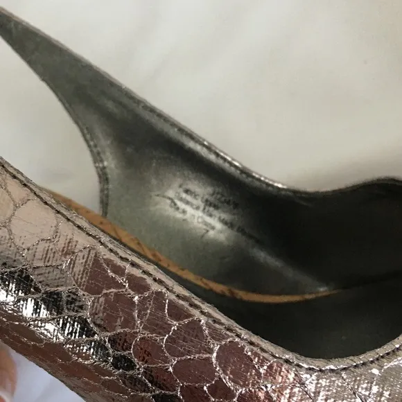 NWOT, sexy rose gold Kelly &amp; Katie 4in peep toe stiletto cork platform heels