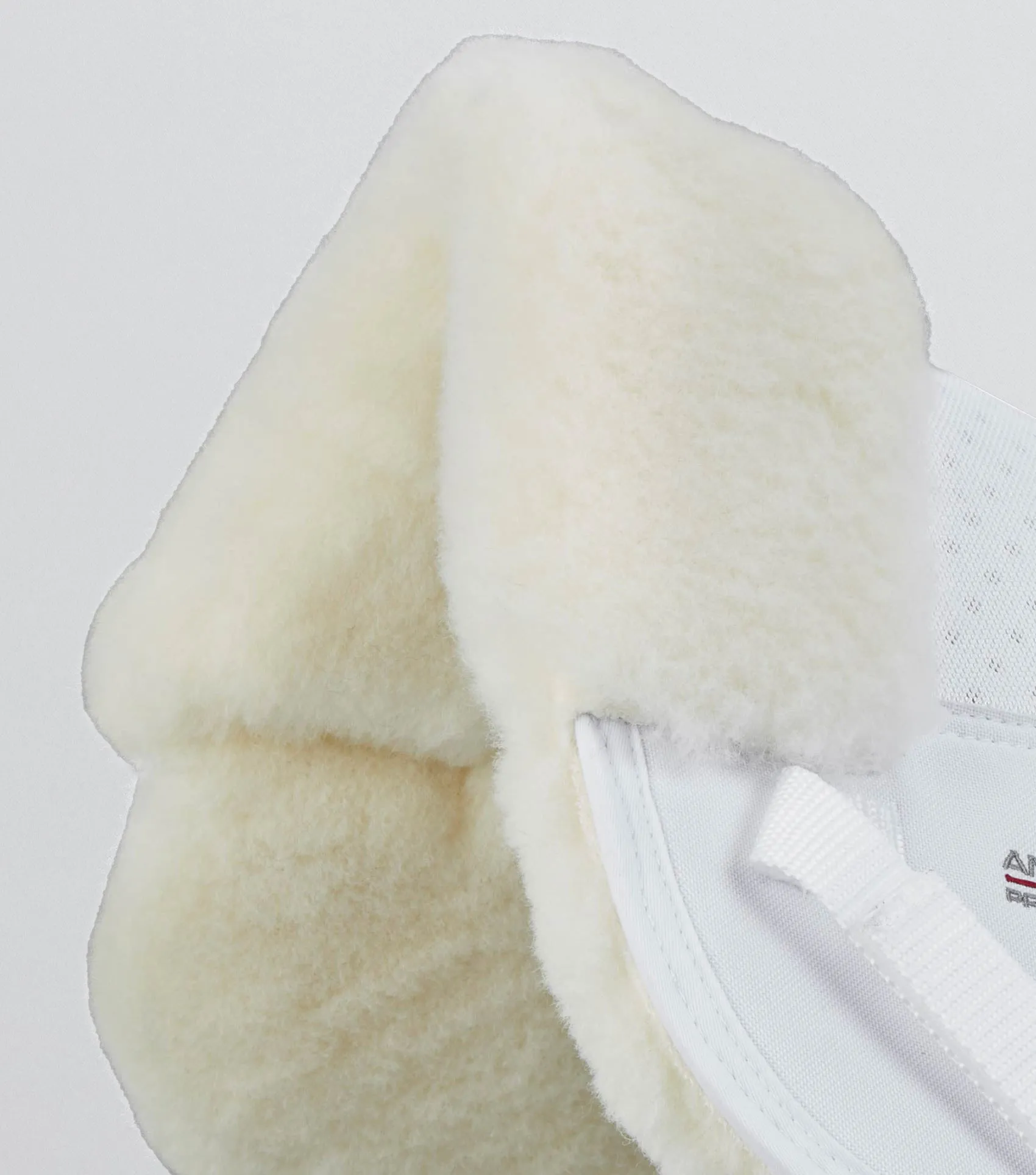 PEI Airtechnology Shockproof Wool Half Pad - White