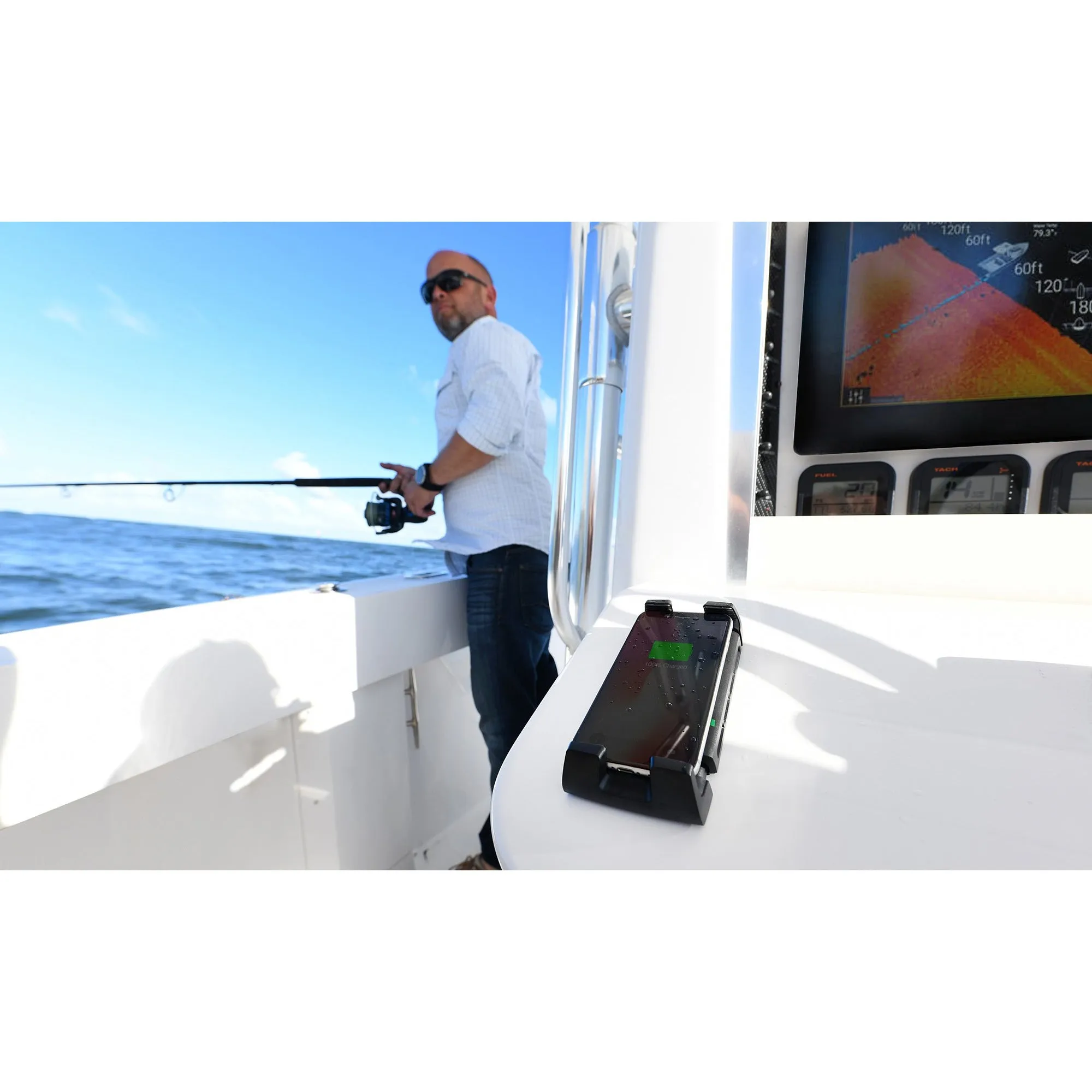 ROKK Wireless - Active 10W. Waterproof Wireless Phone Charging Mount 12V / 24V