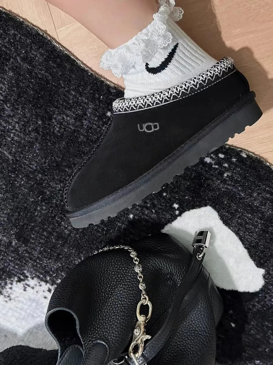Sheepskin and Fur Snow Boots Toe Box for Outdoors Slippers