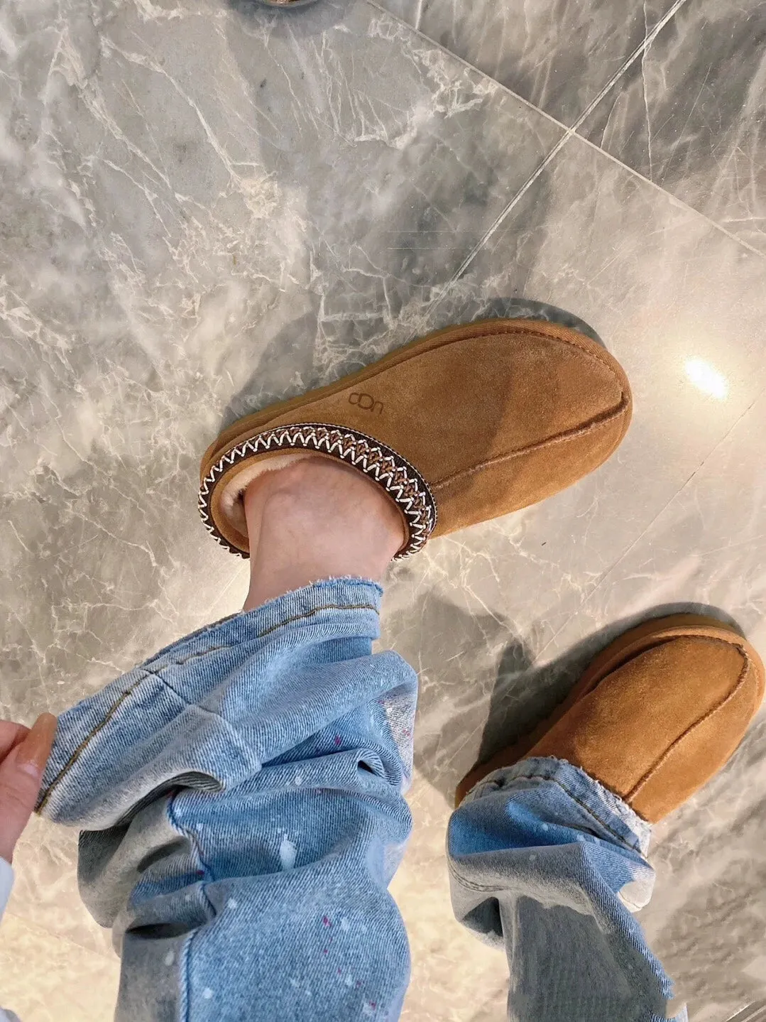 Sheepskin and Fur Snow Boots Toe Box for Outdoors Slippers