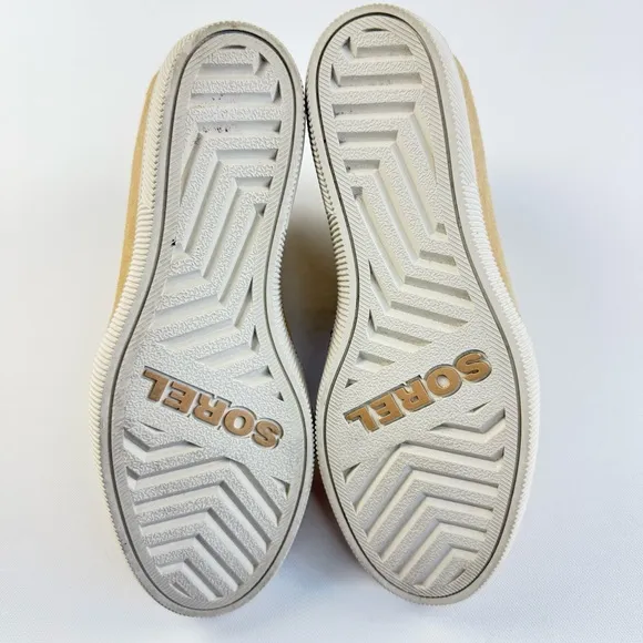 SOREL Out N About Casual Sporty Pull On Tan Suede Wedge Sneaker Women's Size 7.5