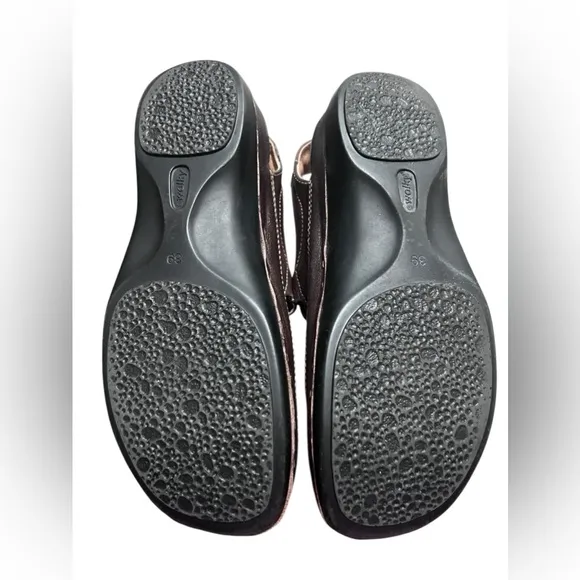 Wolky’s Shoes