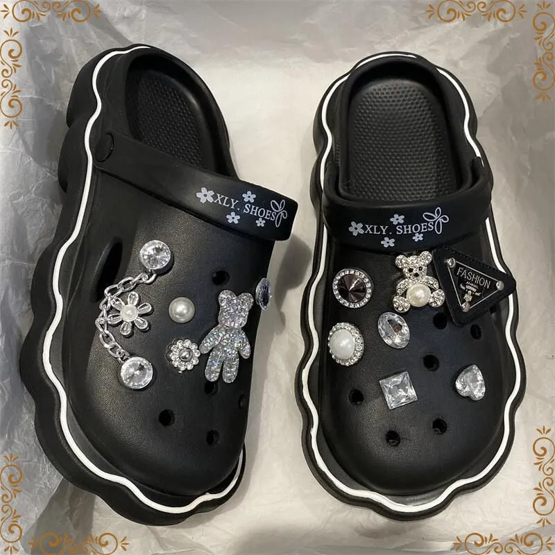 Woman Beach Slipper Cute Cartoon Diamond Deco for Hole Shoes Antislip Thicken Shoes for Women 2024 Flat Garden DIY Hole Slippers